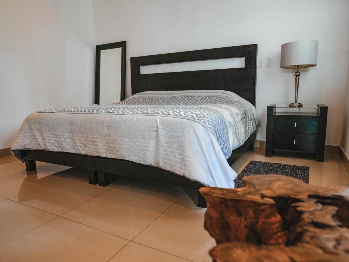 Сasa de vacaciones Spacious Modern House *