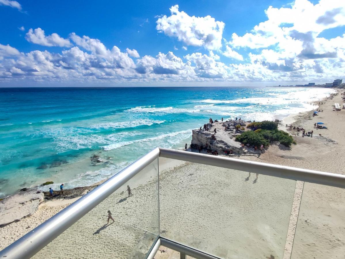 Paradise Beachfront & Nightlife Heart Apartamento