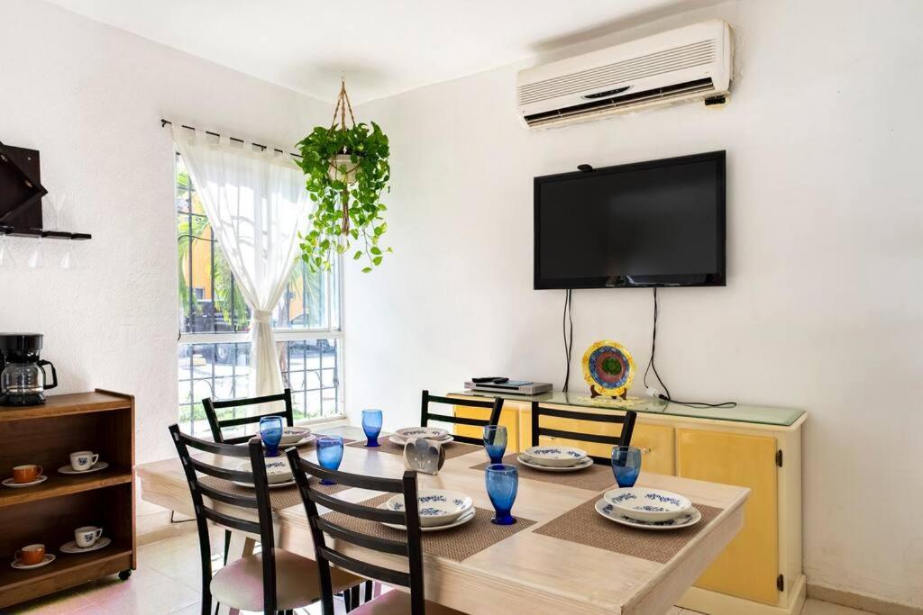 Casa Agradable Con Patio, Seguridad 24/7 Centrica Сasa de vacaciones *