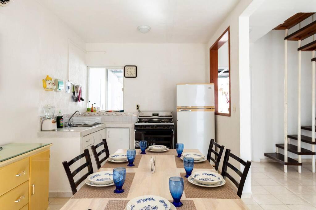 Casa Agradable Con Patio, Seguridad 24/7 Centrica *
