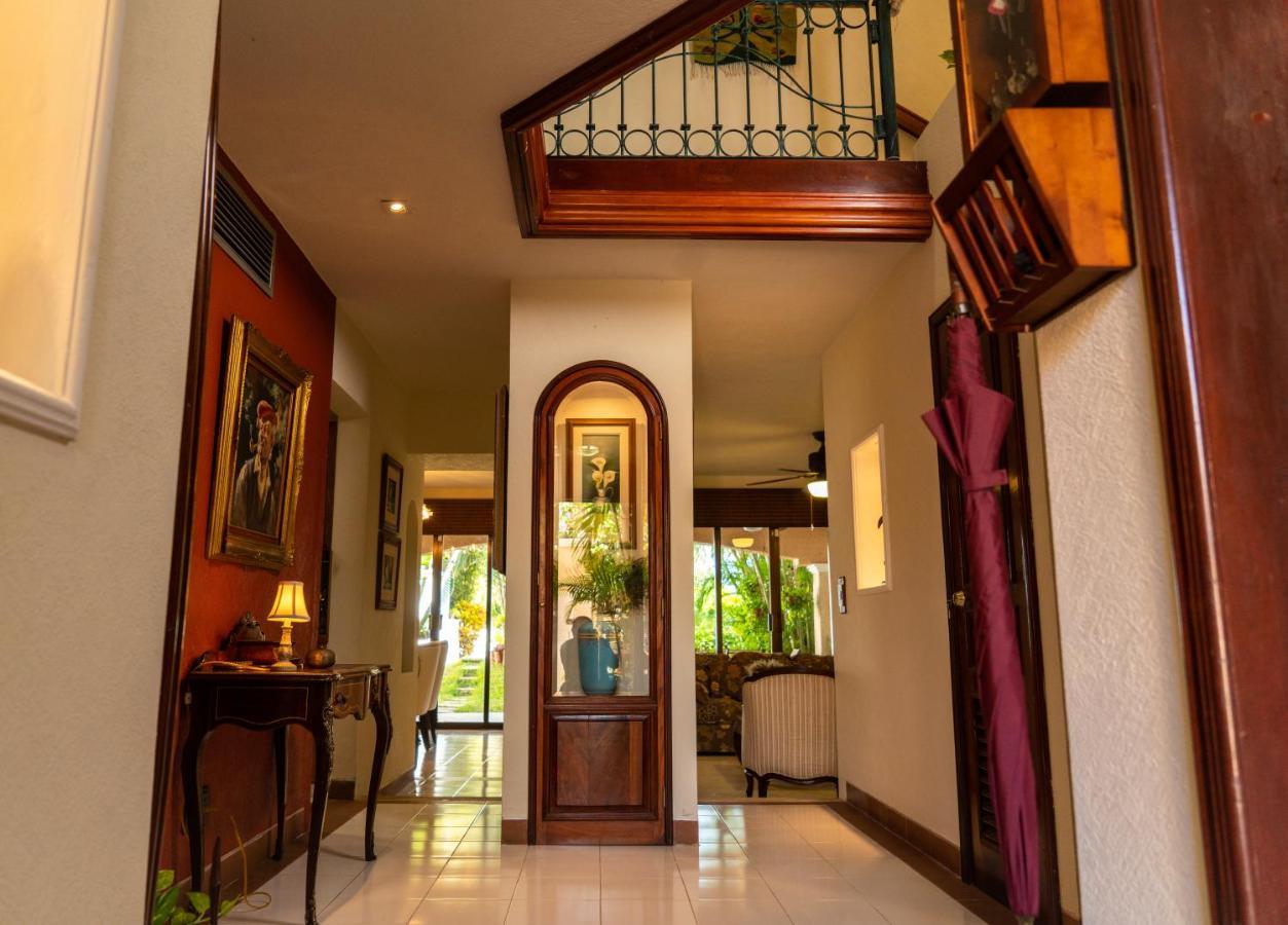 Magnifica Palmeras Luxurious 4 Bedroom 6 Bds 4 Ba Private Pool Lagoon Front Super Fast Wifi * Cancún