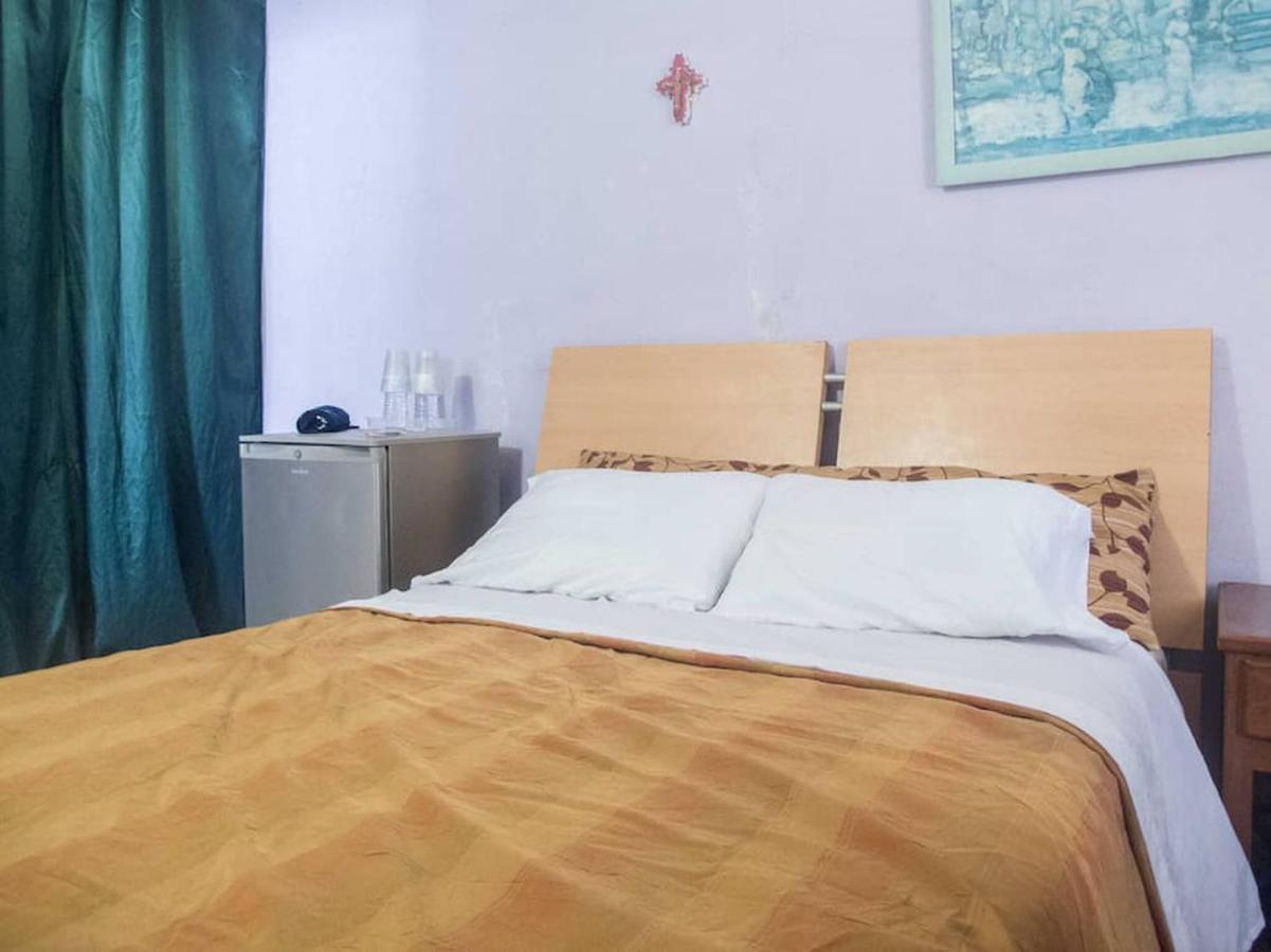 Holiday For 6 People *