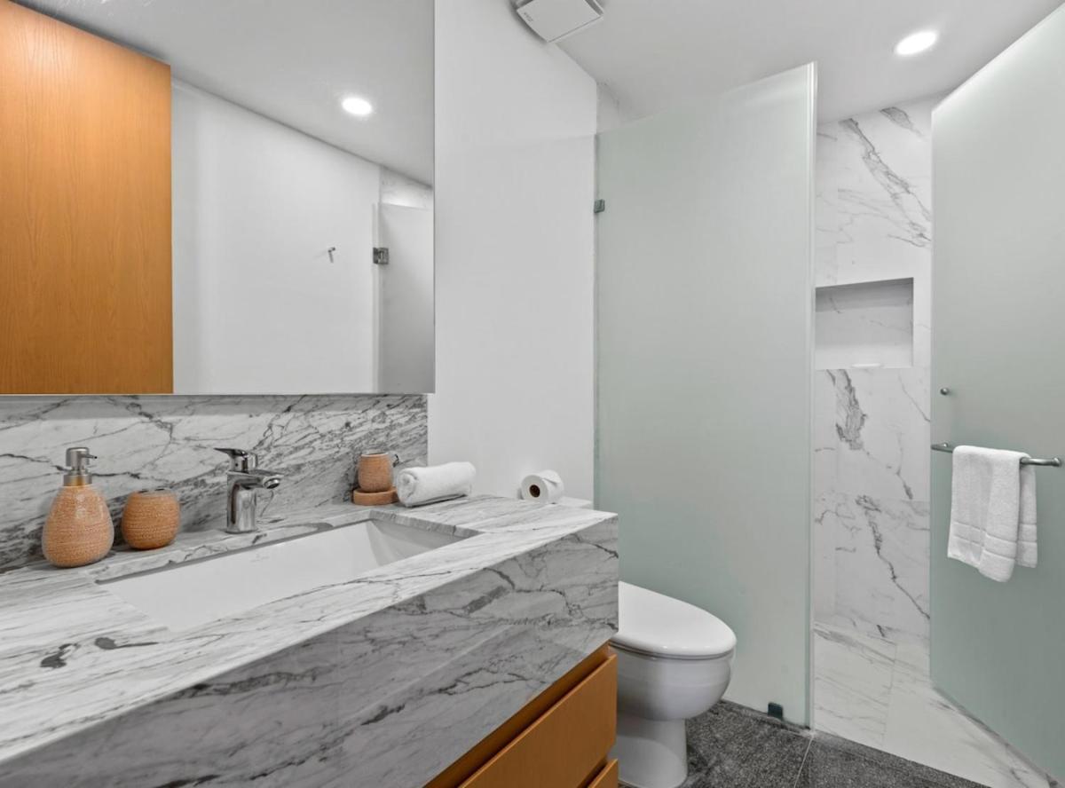 Comfy 3br, Near The Apartamento *