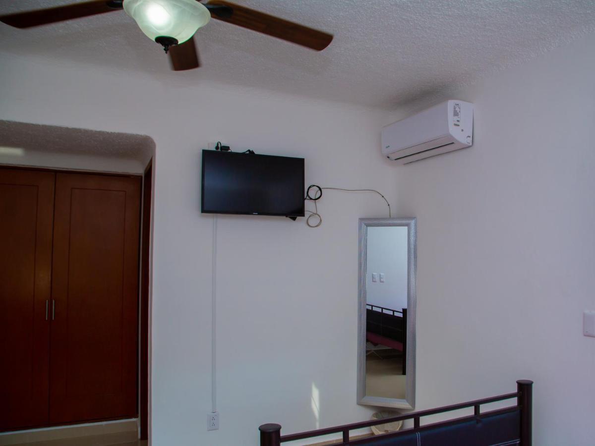 Hermosa Casa, En Renta Vacacional Con Piscina, A Tan Solo10 Minutos De La Playa, Cerca De Centros Comerciales, Restaurantes, Bares Y Supermercados Apartamento Cancún