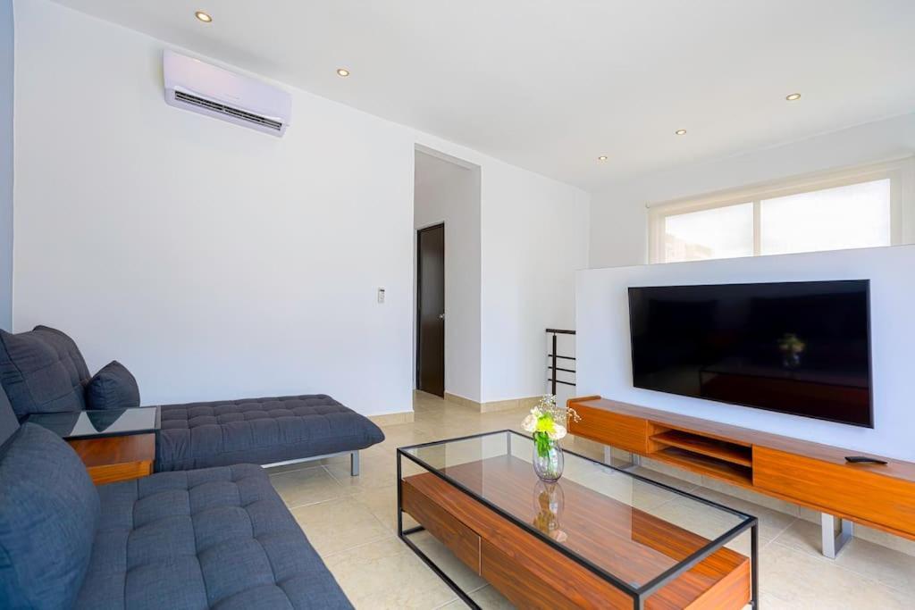 Fantastica Casa Con Alberca,tvs, Netflix, Y A/a Сasa de vacaciones *
