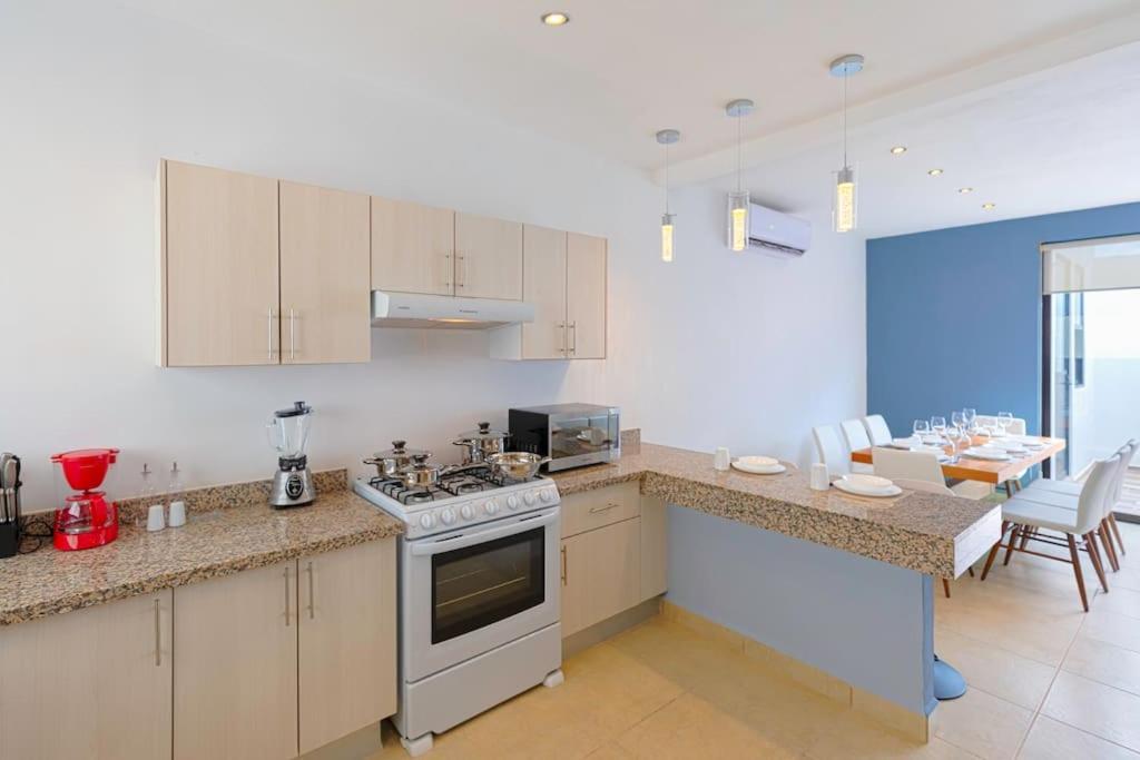Fantastica Casa Con Alberca,tvs, Netflix, Y A/a Сasa de vacaciones Cancún