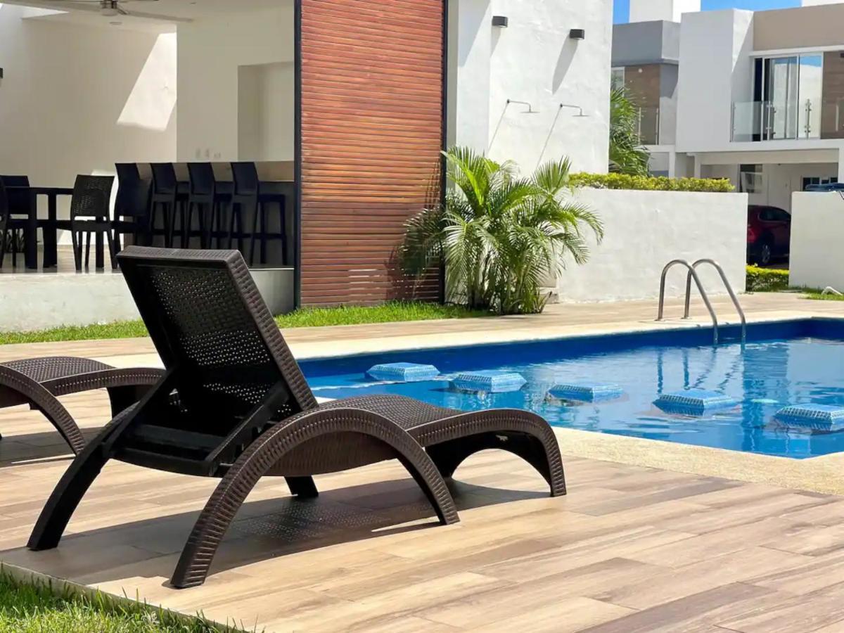 Сasa de vacaciones Casa Familiar Cerca De La Playa Con Terraza Privada *