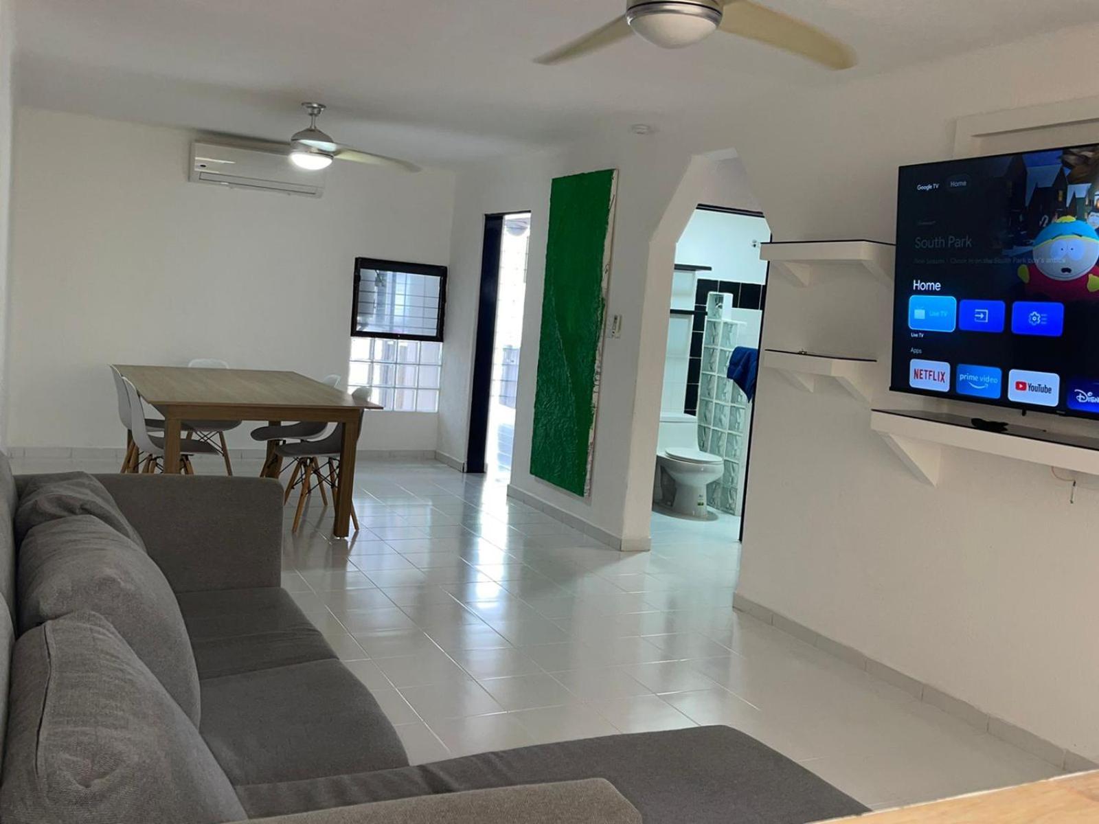 Deco 3 Downtown 3 Bed Apartahotel *