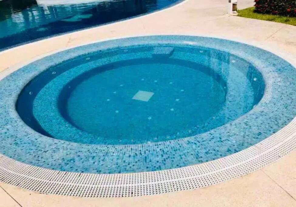 & Office Pool