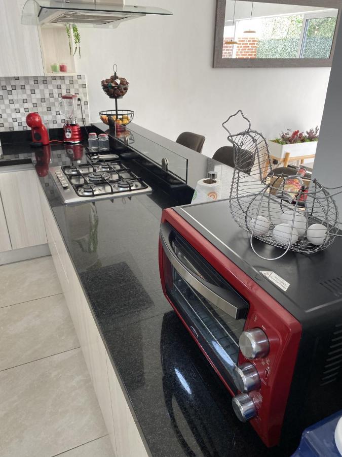 Casa Familiar Cerca De La Playa Con Terraza Privada Cancún