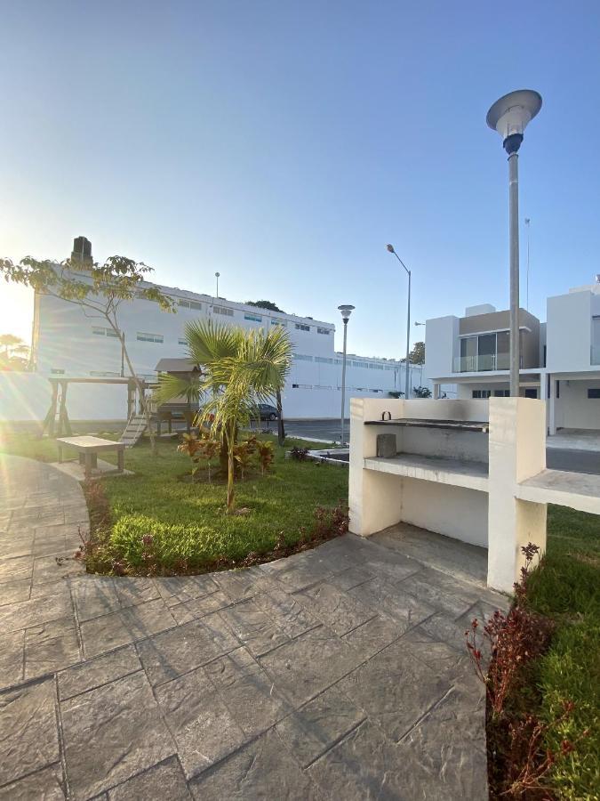 Casa Familiar Cerca De La Playa Con Terraza Privada Cancún