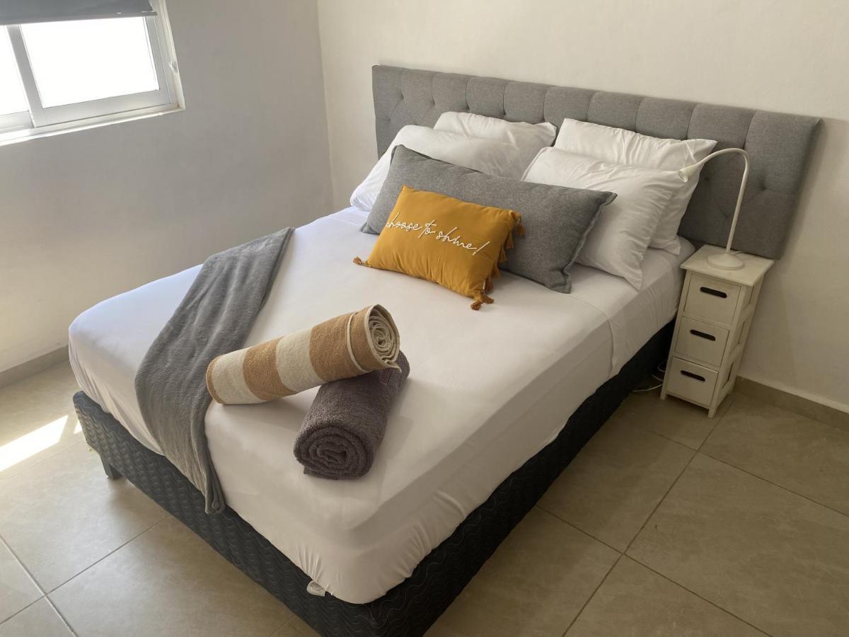 Casa Familiar Cerca De La Playa Con Terraza Privada Сasa de vacaciones *