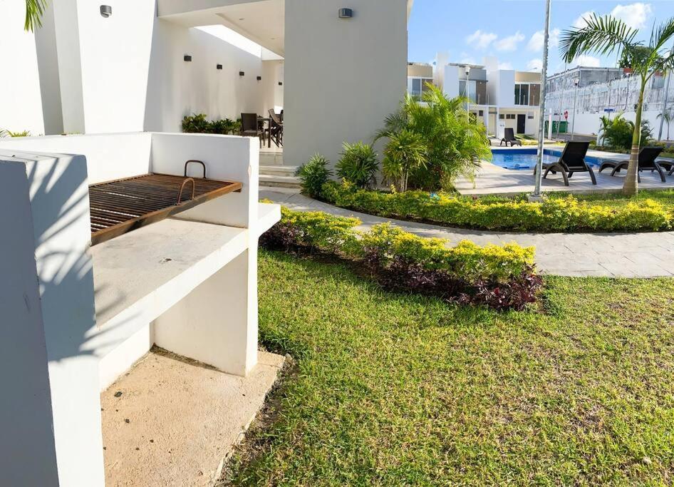 3br Beautiful House With Pool Close To The Beach! Holiday home *