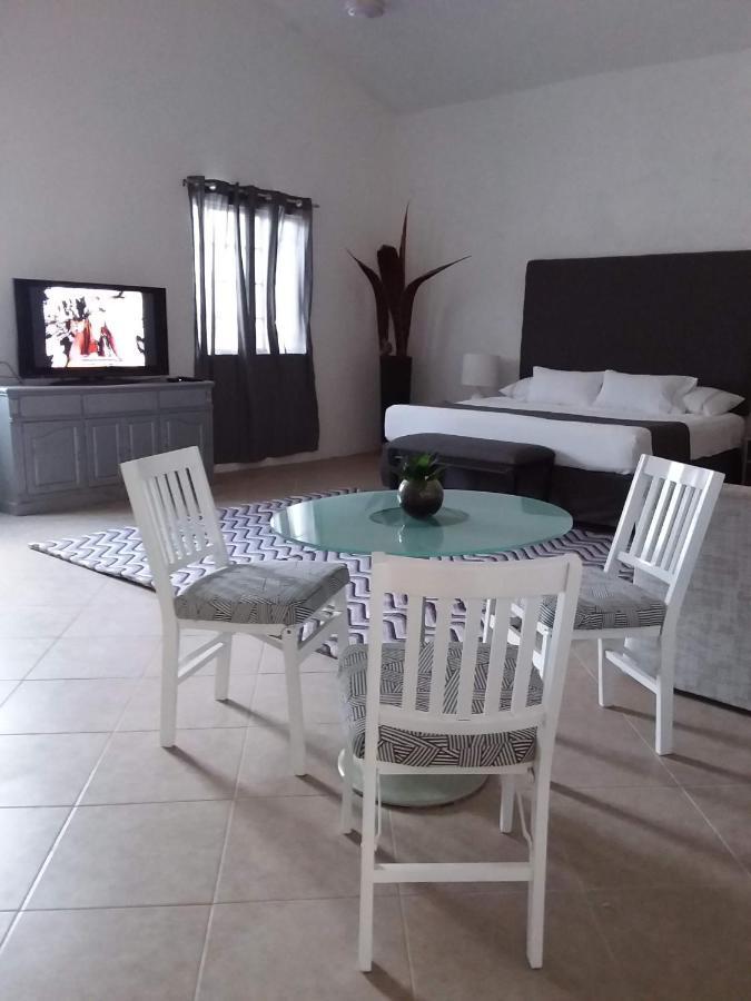 Habitación en casa particular Junior Privada 7 Min Del Aeropuerto Cancún