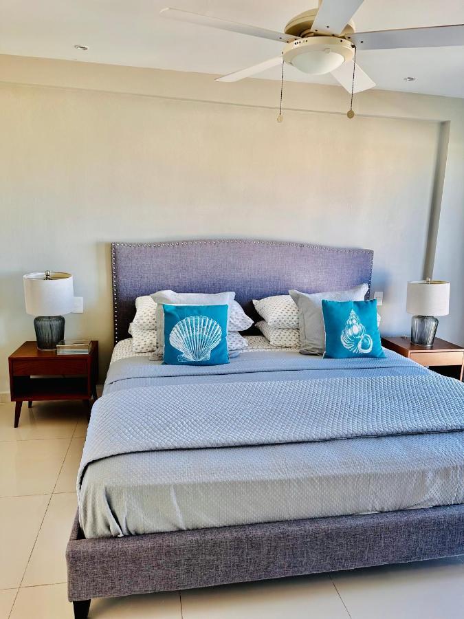 Best Location Luxury With Van Apartment Cancun