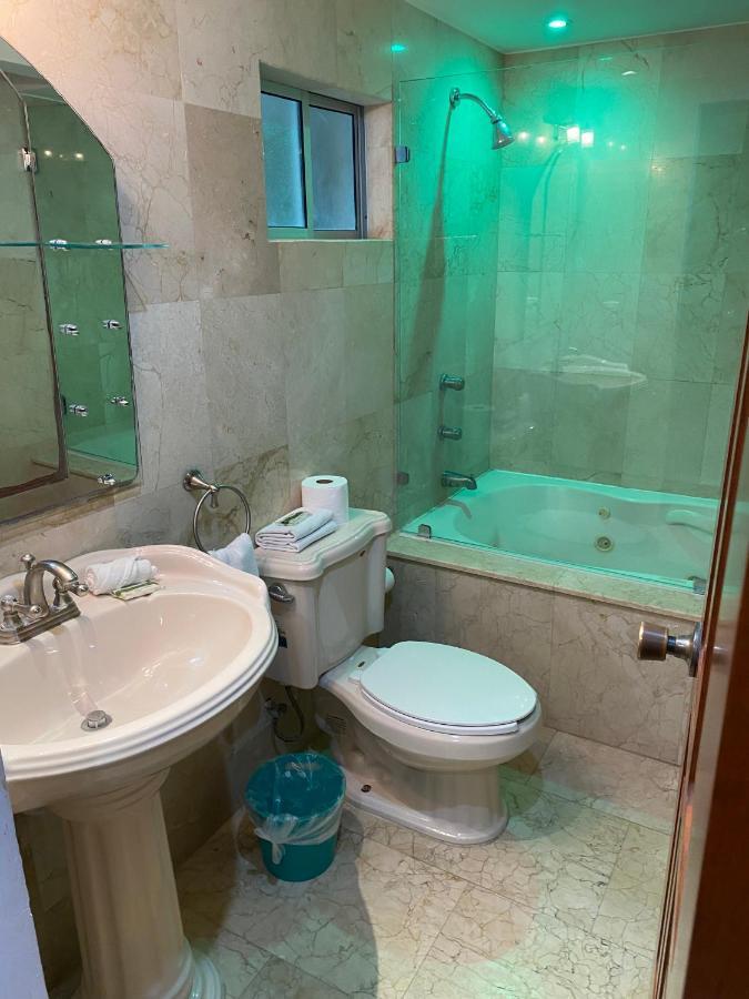 Ocean View Deluxe Apartment Cancun