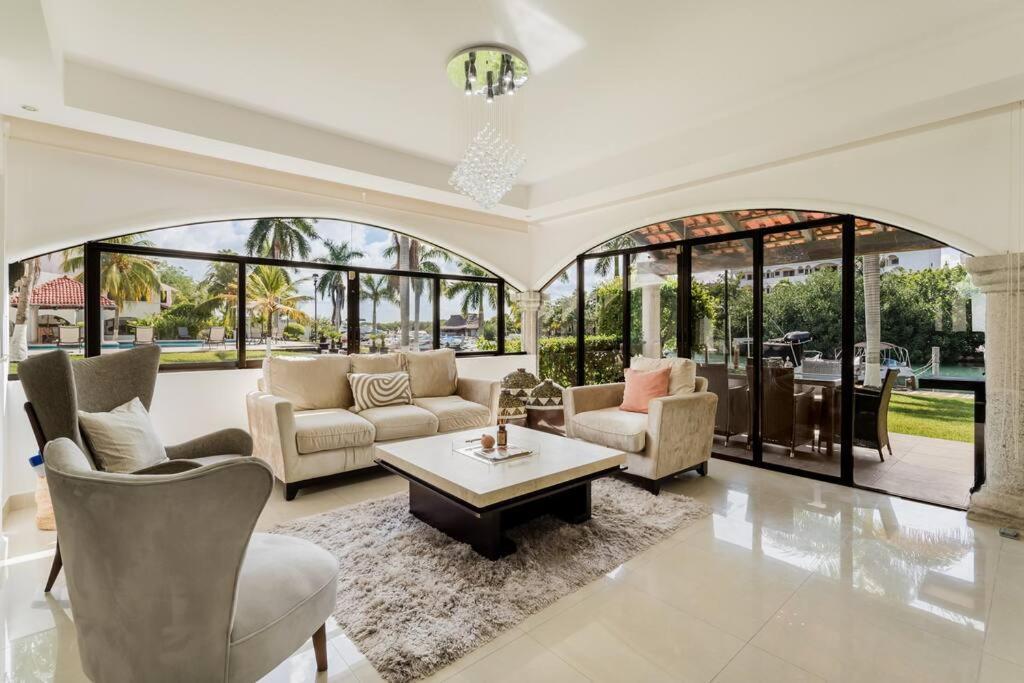 Stylish Lagoon Front By Casa Paraiso * Cancún
