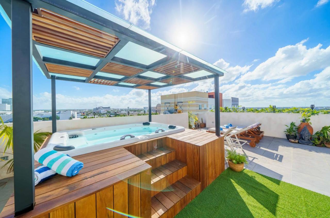 Penthouse With Private Jacuzzi - Three Bedroom Apartamento *