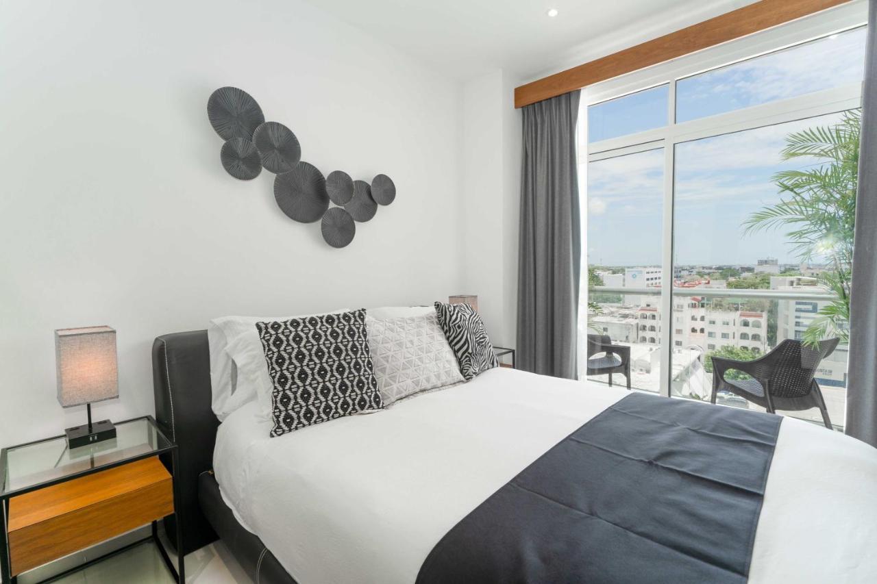Penthouse With Private Jacuzzi - Three Bedroom Apartamento *