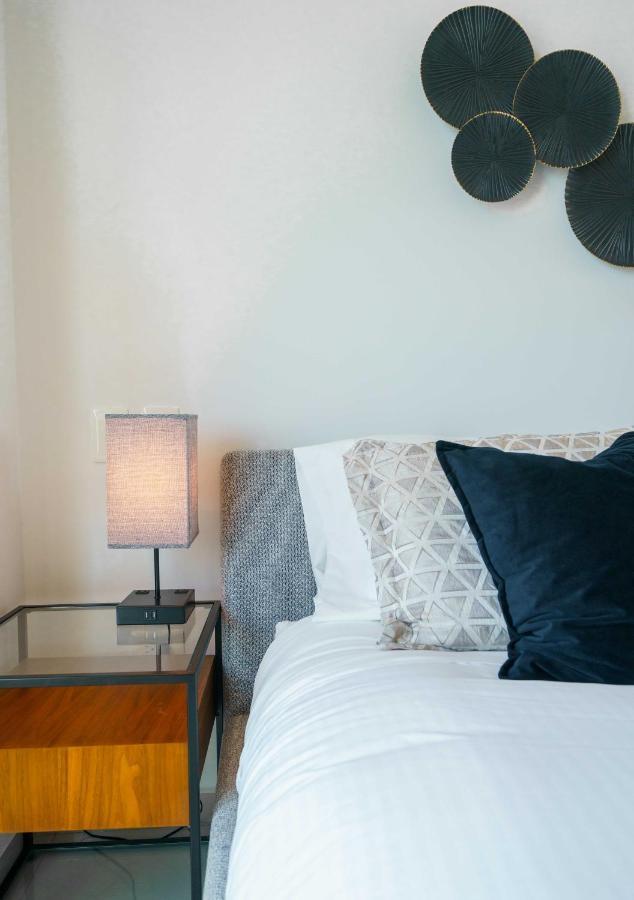 Penthouse With Private Jacuzzi - Three Bedroom Apartamento *