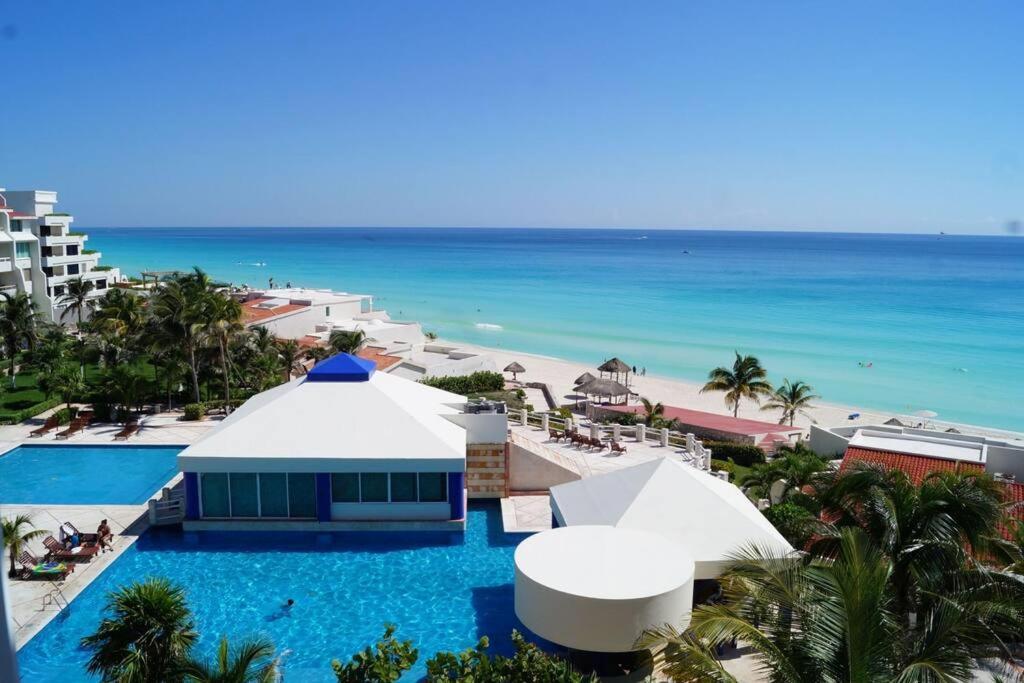 Apartment Solymar Studio Apt Beachfront With Sunset Views *