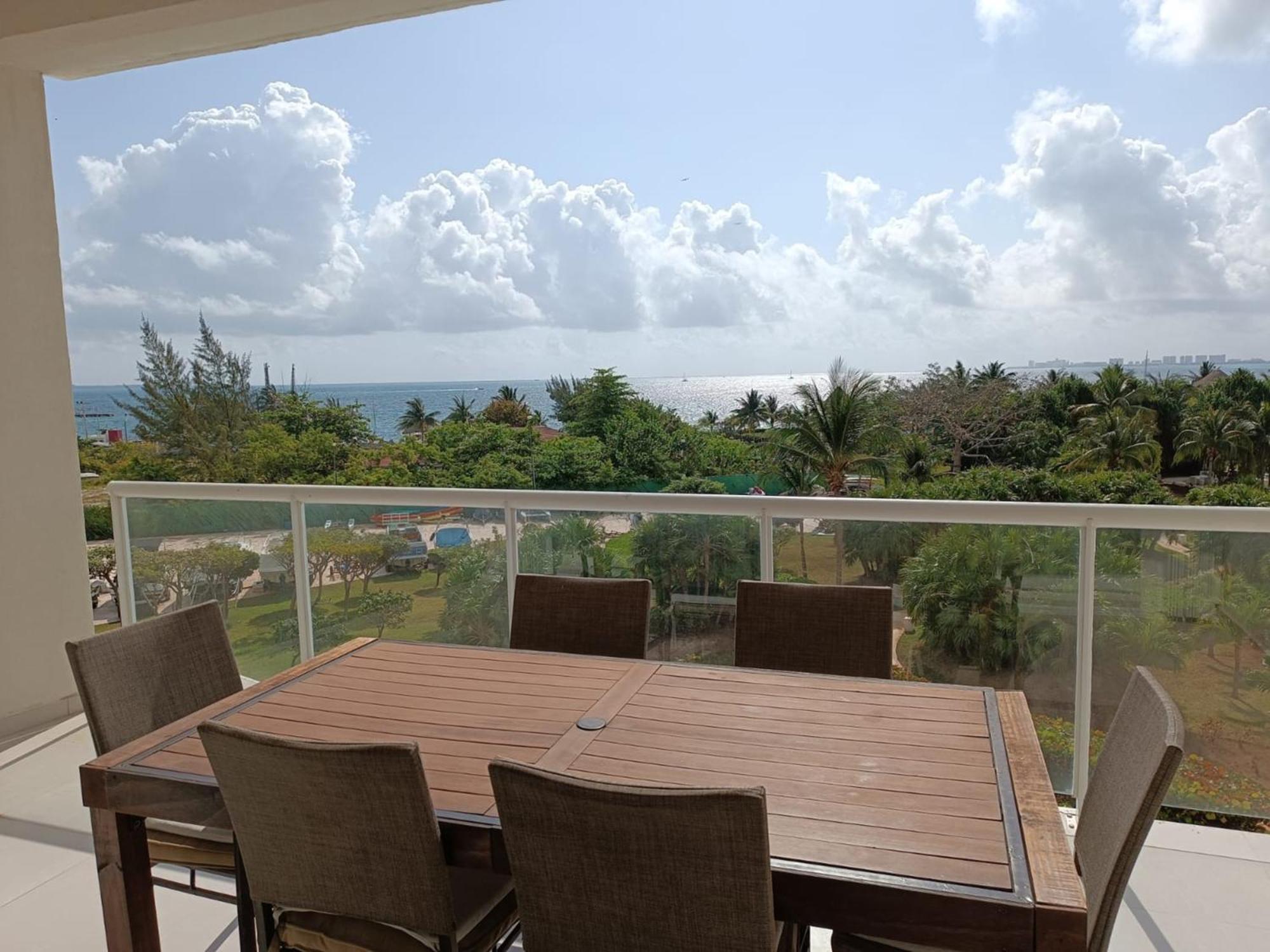 Apartment New Beachfront Luxury Cancun