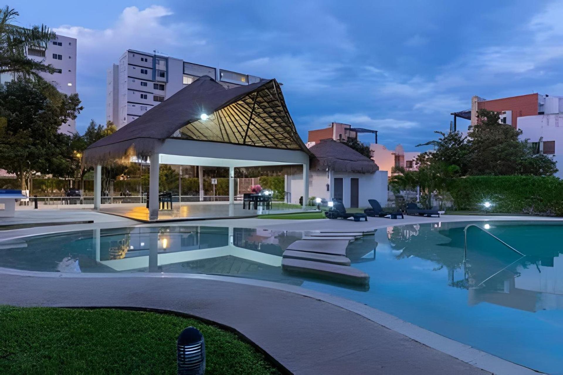 Exclusive Building 6 People 3 Cable Televisions 2 Swimming Pools Balcony, *