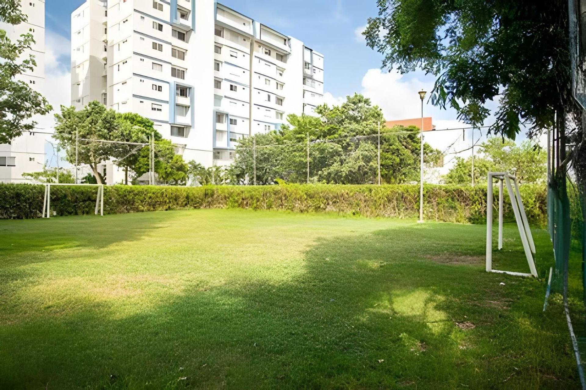 Exclusive Building 6 People 3 Cable Televisions 2 Swimming Pools Balcony,