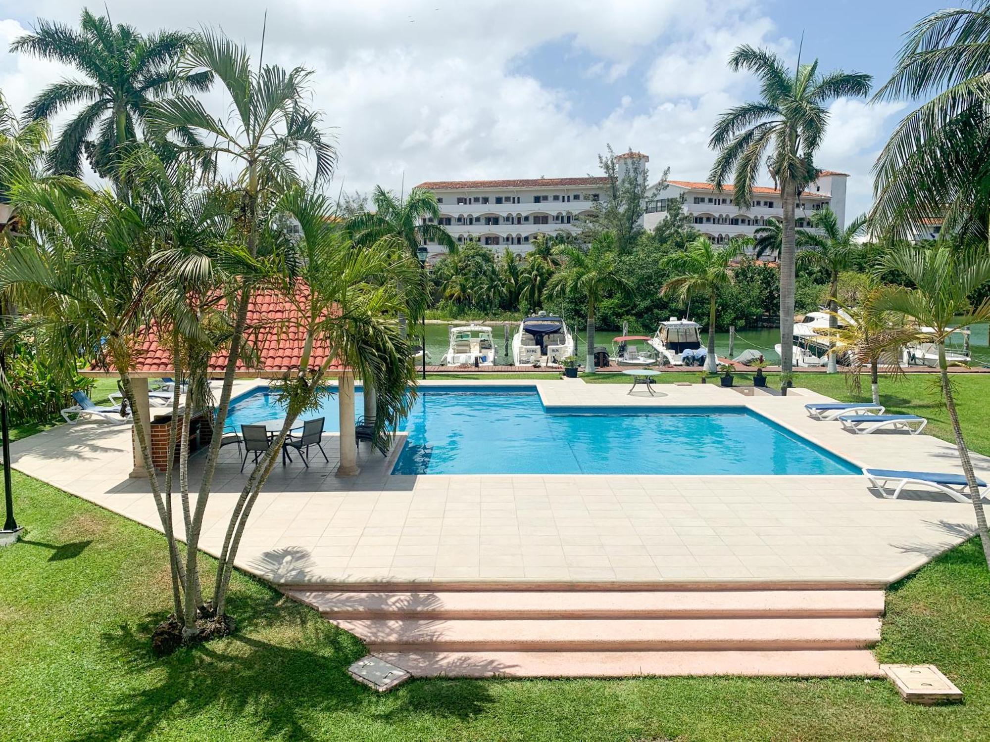 Beautiful Loft By The Lagoon! Apartamento *