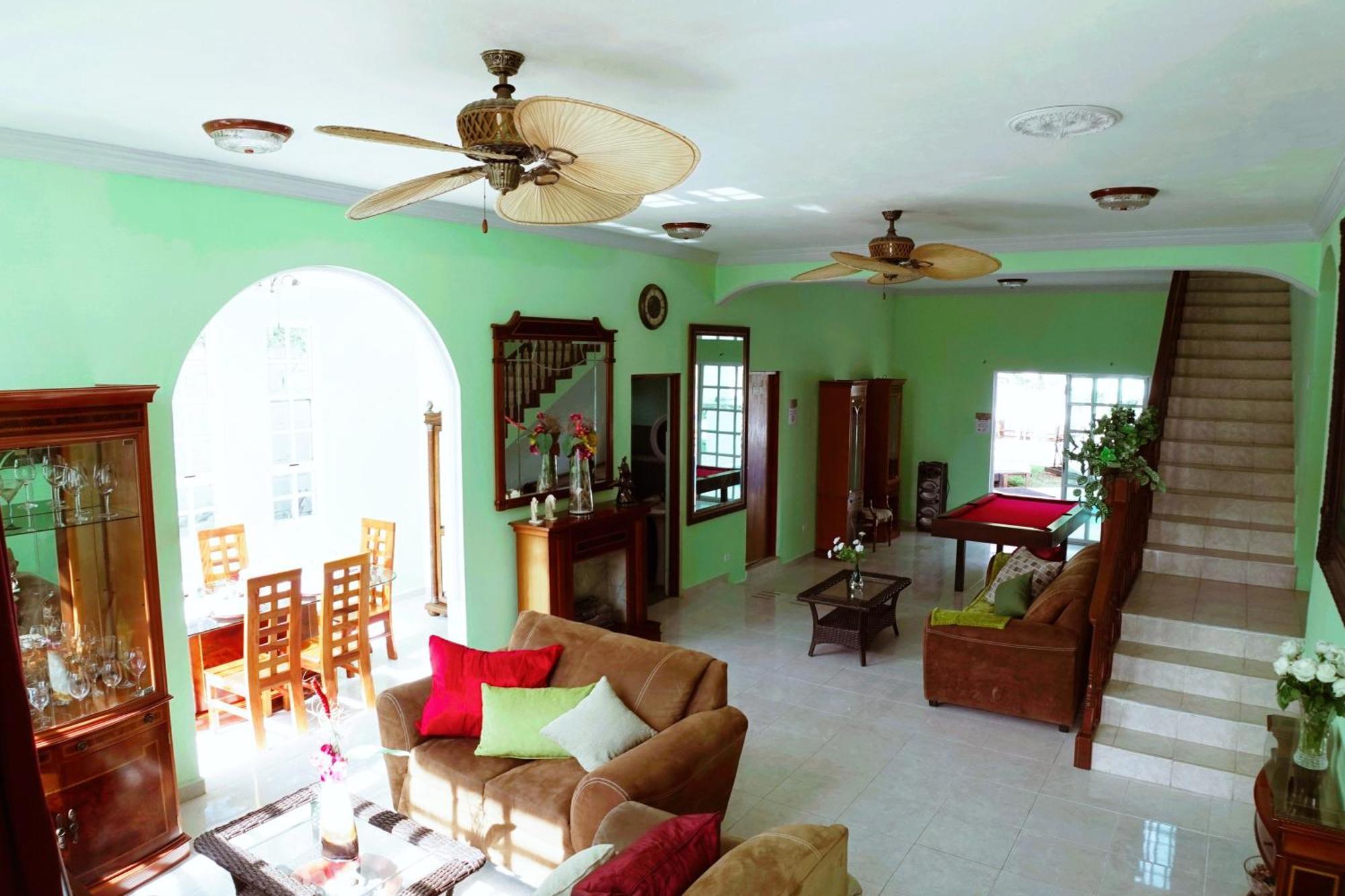 Mansion Huayacan Holiday home *