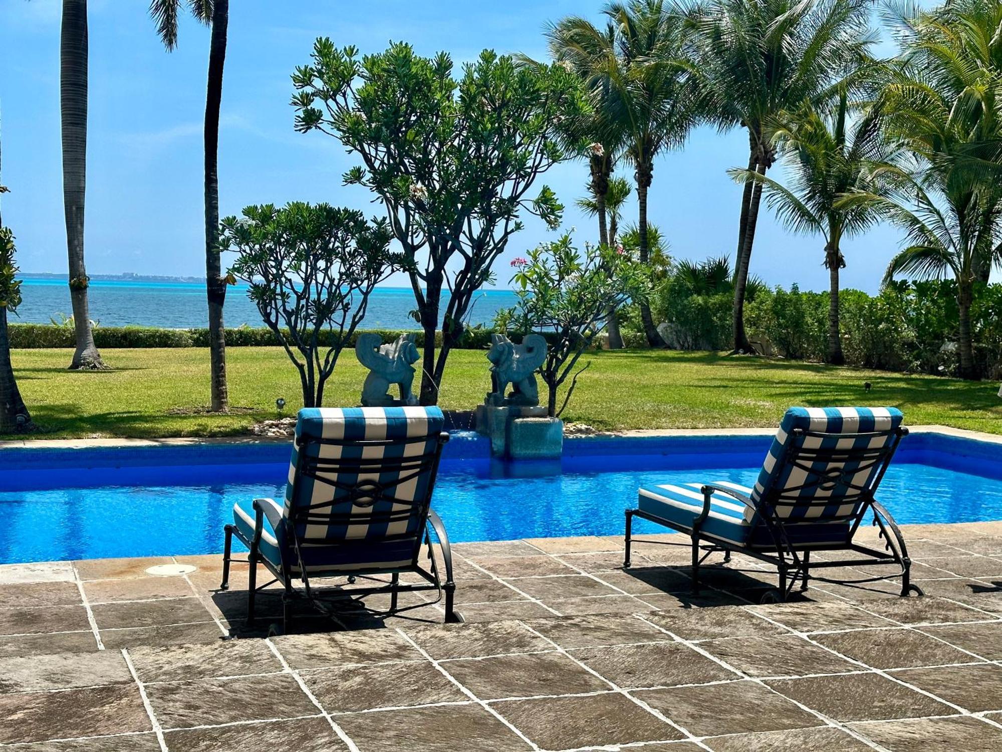6br Exclusive Beachfront Retreat By Solmar Villa *
