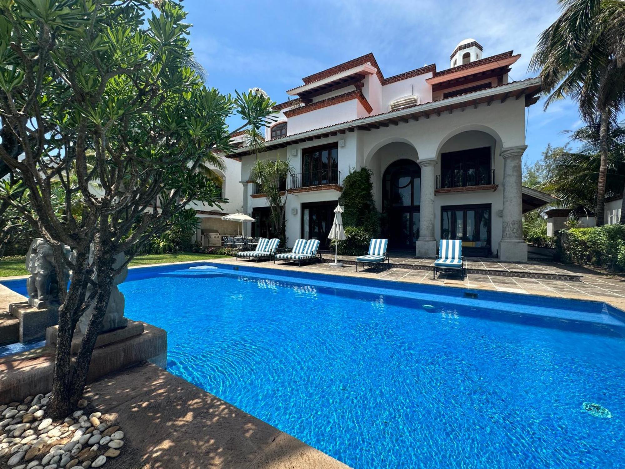 6br Exclusive Beachfront Retreat By Solmar Villa Cancún