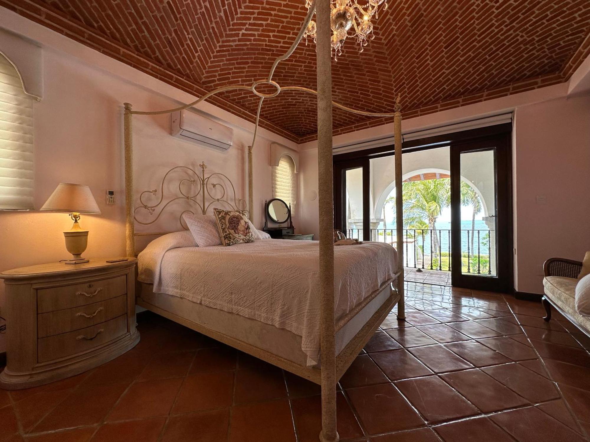 6br Exclusive Beachfront Retreat By Solmar Cancún