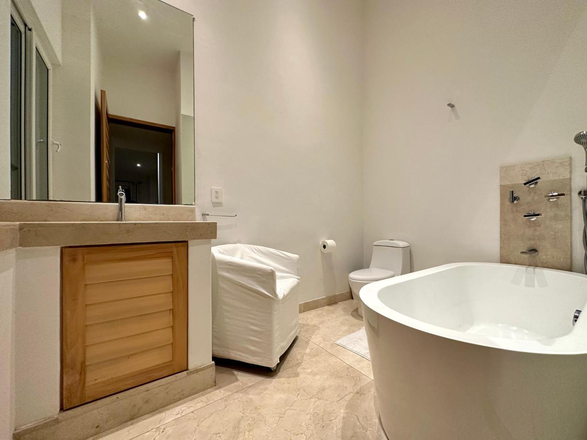 4br Lakefront With Private Pool By Solmar Villa *
