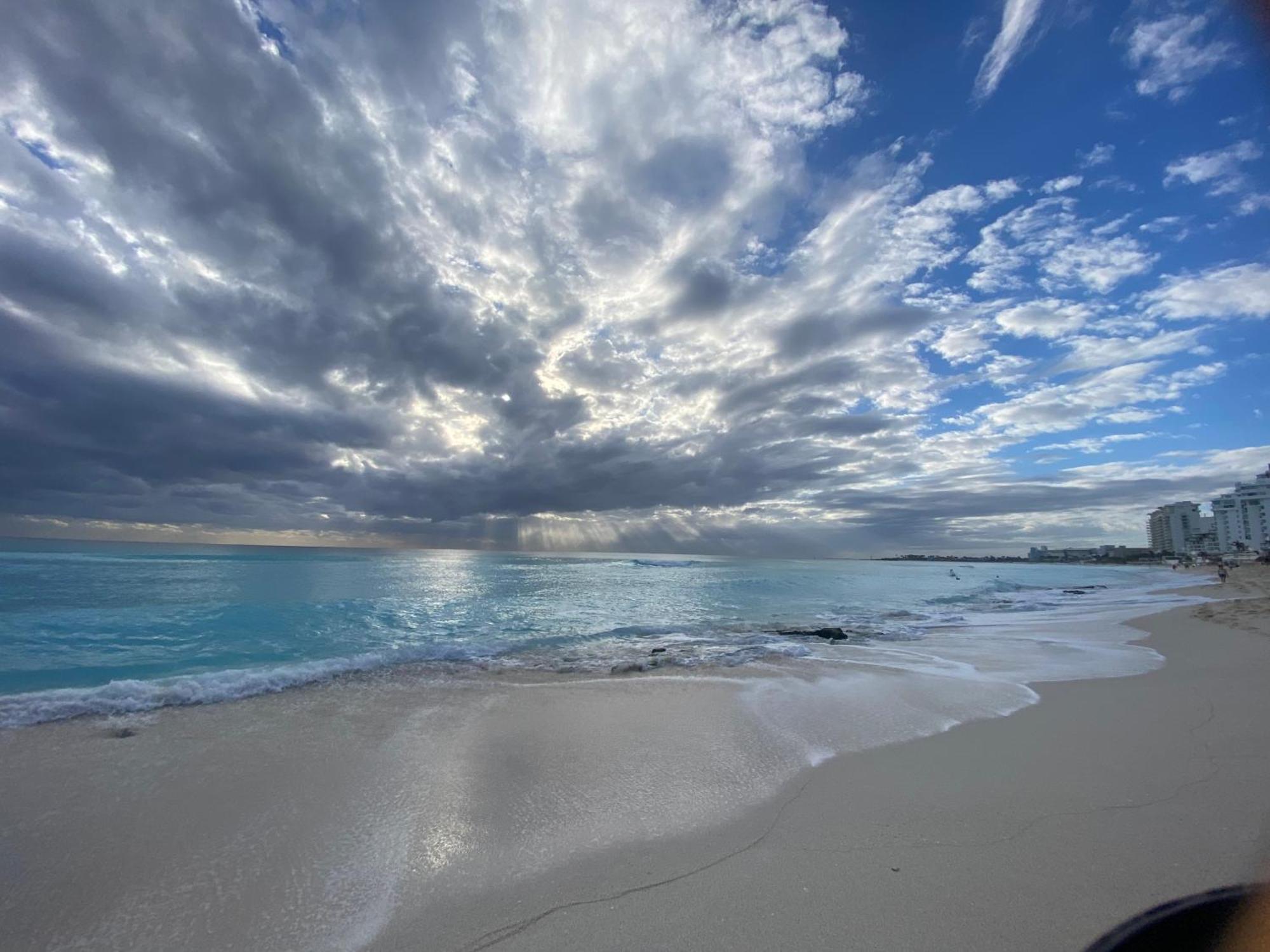 Solymar Studio Apt Beachfront With Sunset Views Apartment Cancun