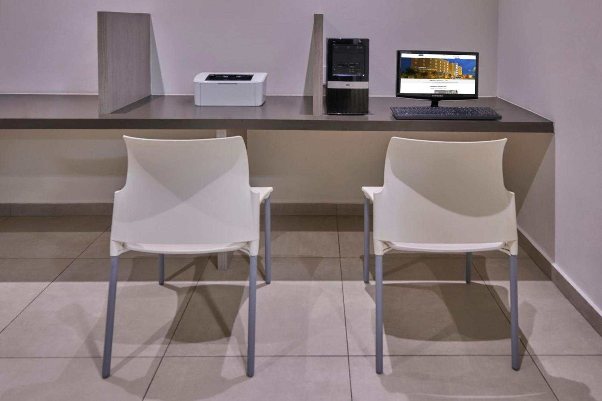 Express Junior By Marriott Hotel Cancún