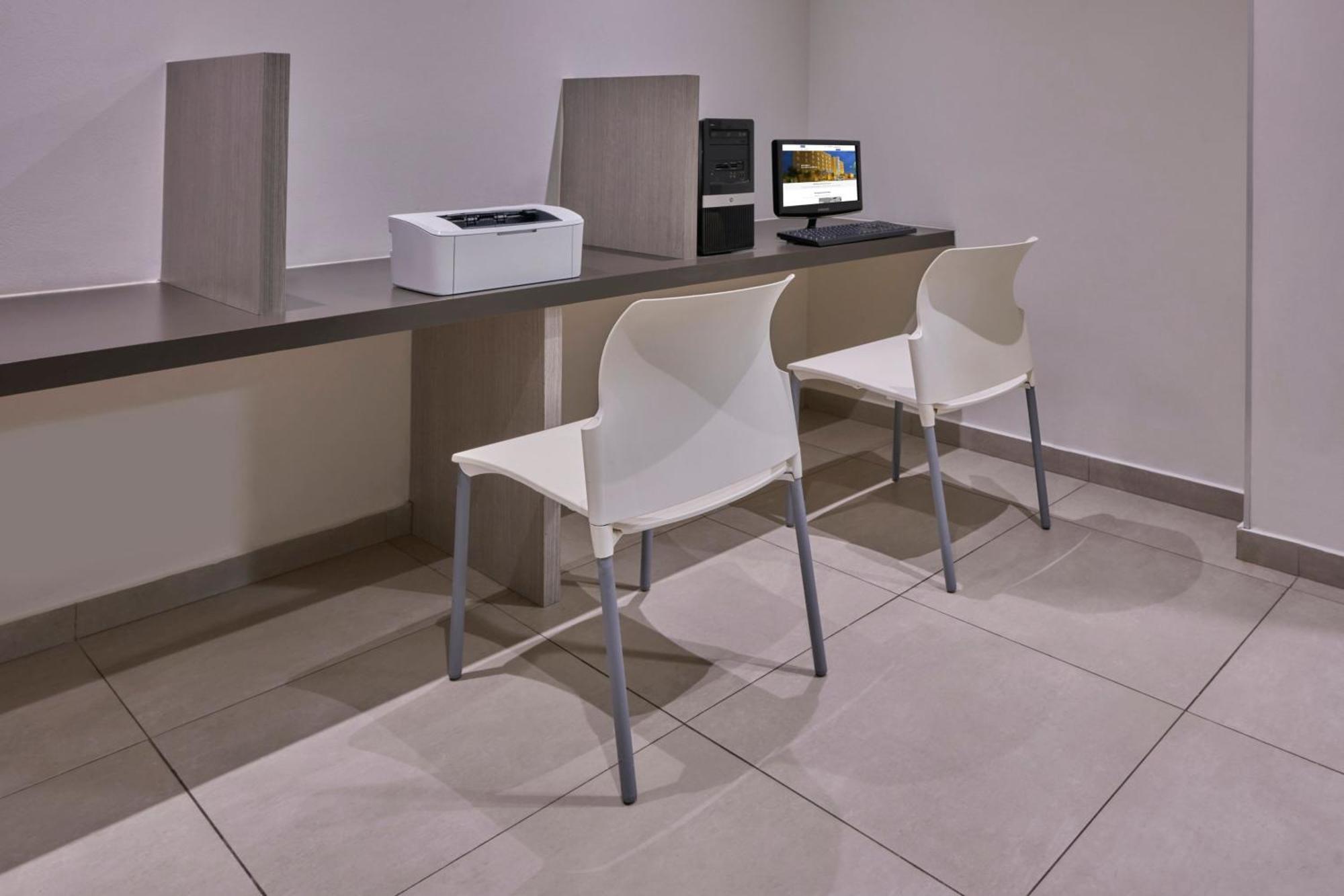 Express Junior By Marriott Hotel