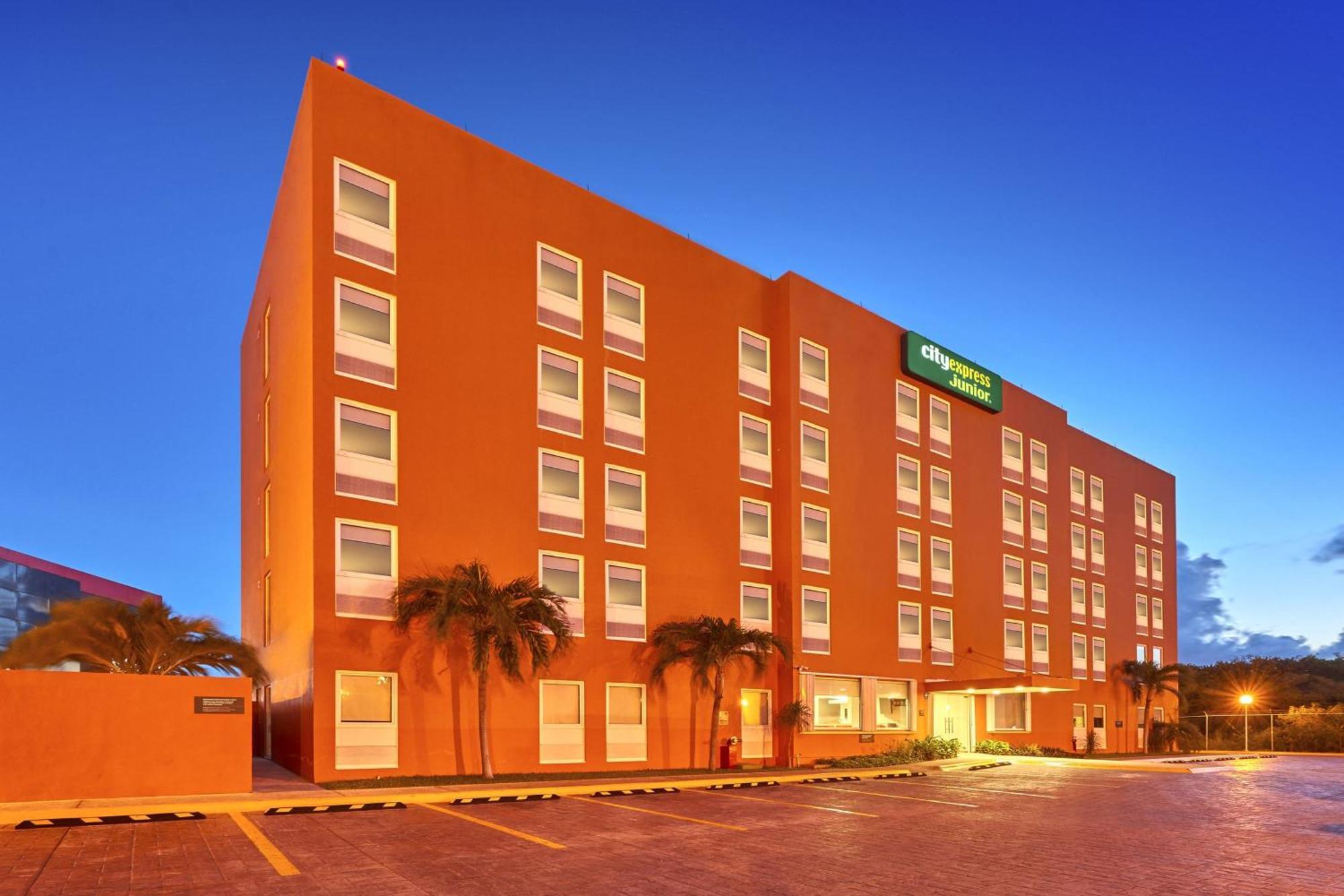 Express Junior By Marriott 3* Cancún