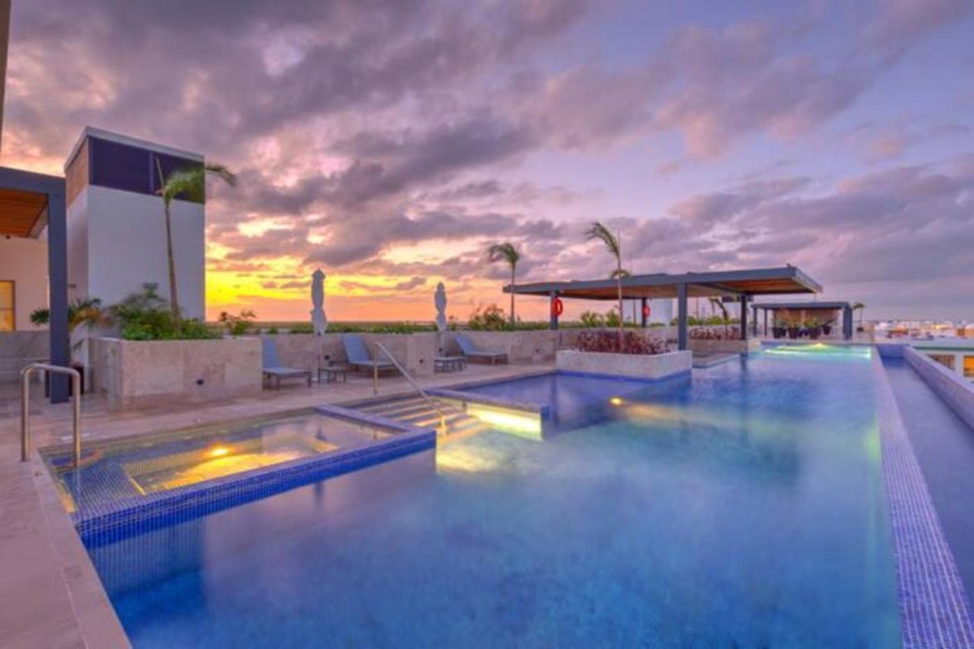 Apartamento Beach Front Marina & Golf Luxe Playa Mujeres