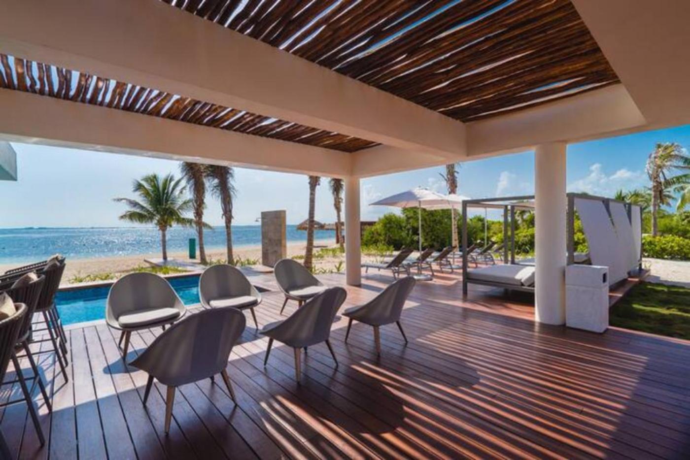 Beach Front Marina & Golf Luxe Playa Mujeres Apartamento *