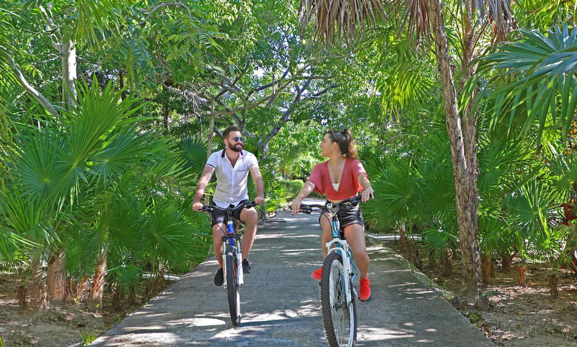 Apartamento Beach Front Marina & Golf Luxe Playa Mujeres *