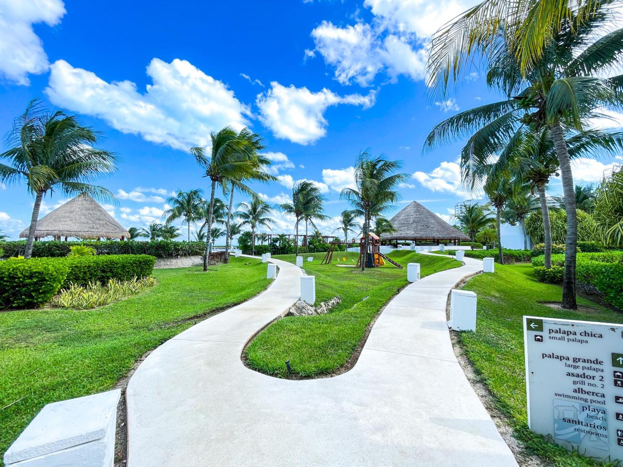 Apartment New Beachfront Luxury