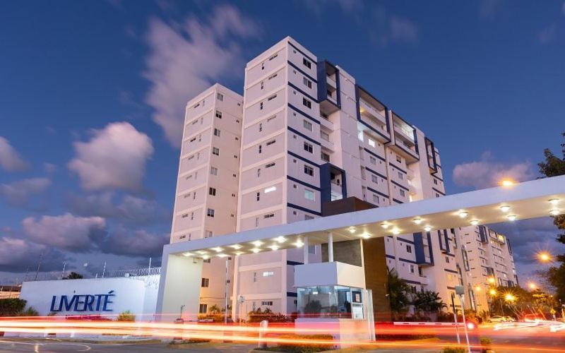 Сasa de vacaciones Exclusive Building 6 People 3 Cable Televisions 2 Swimming Pools Balcony, Cancún