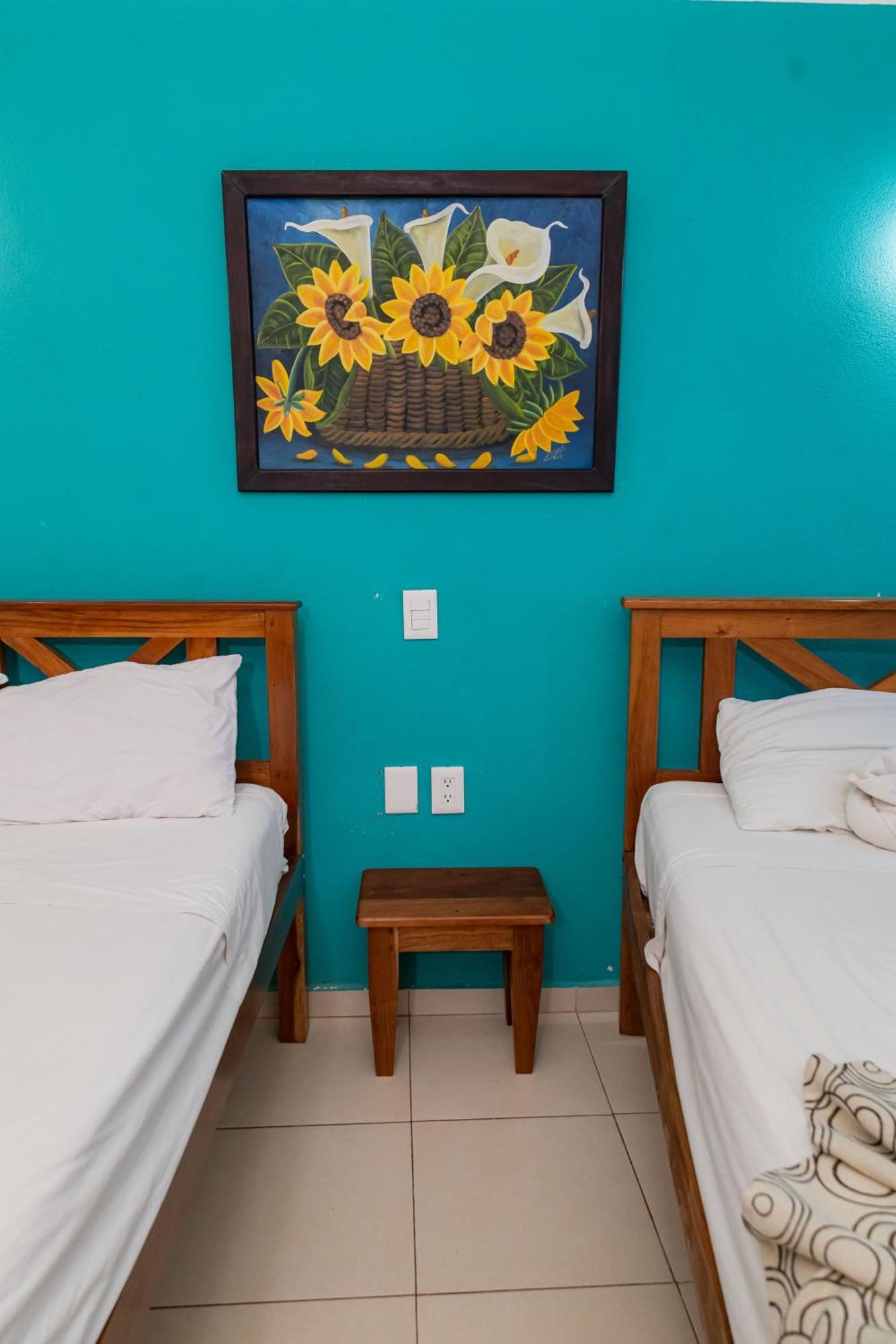 Hotel Las Palmas En Laurel 3*