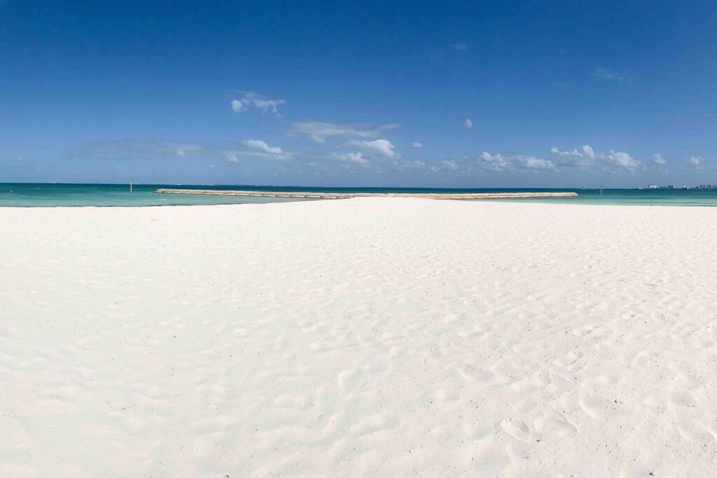 Сasa de vacaciones 5br Ocean Front Zone Luxury House By Solmar *