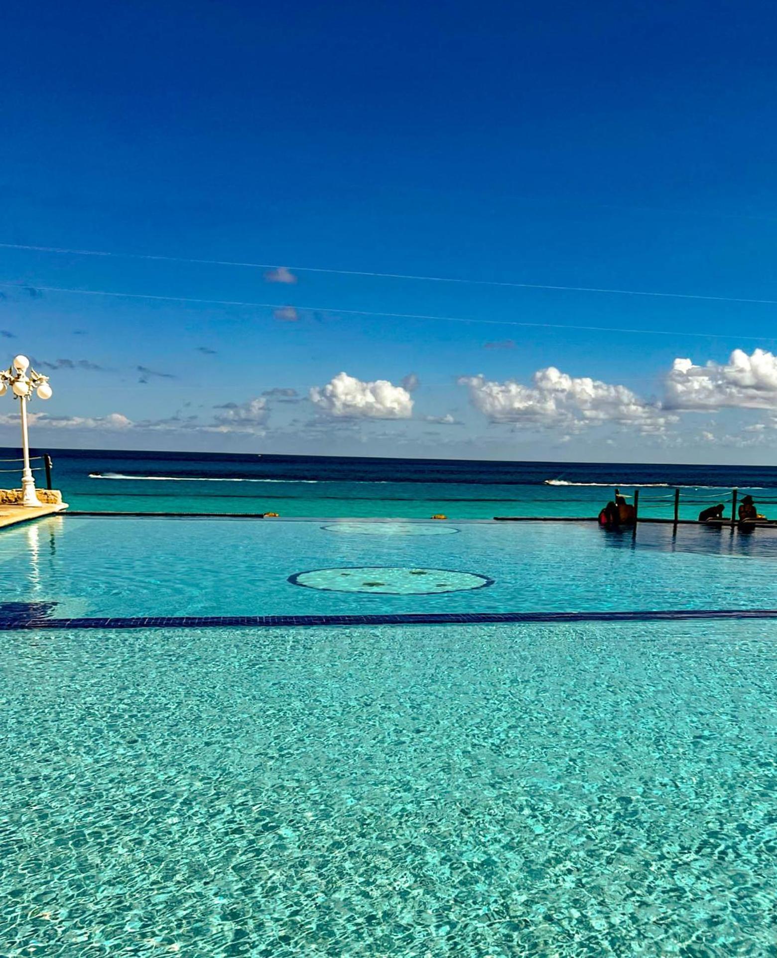 Seashore Cancún