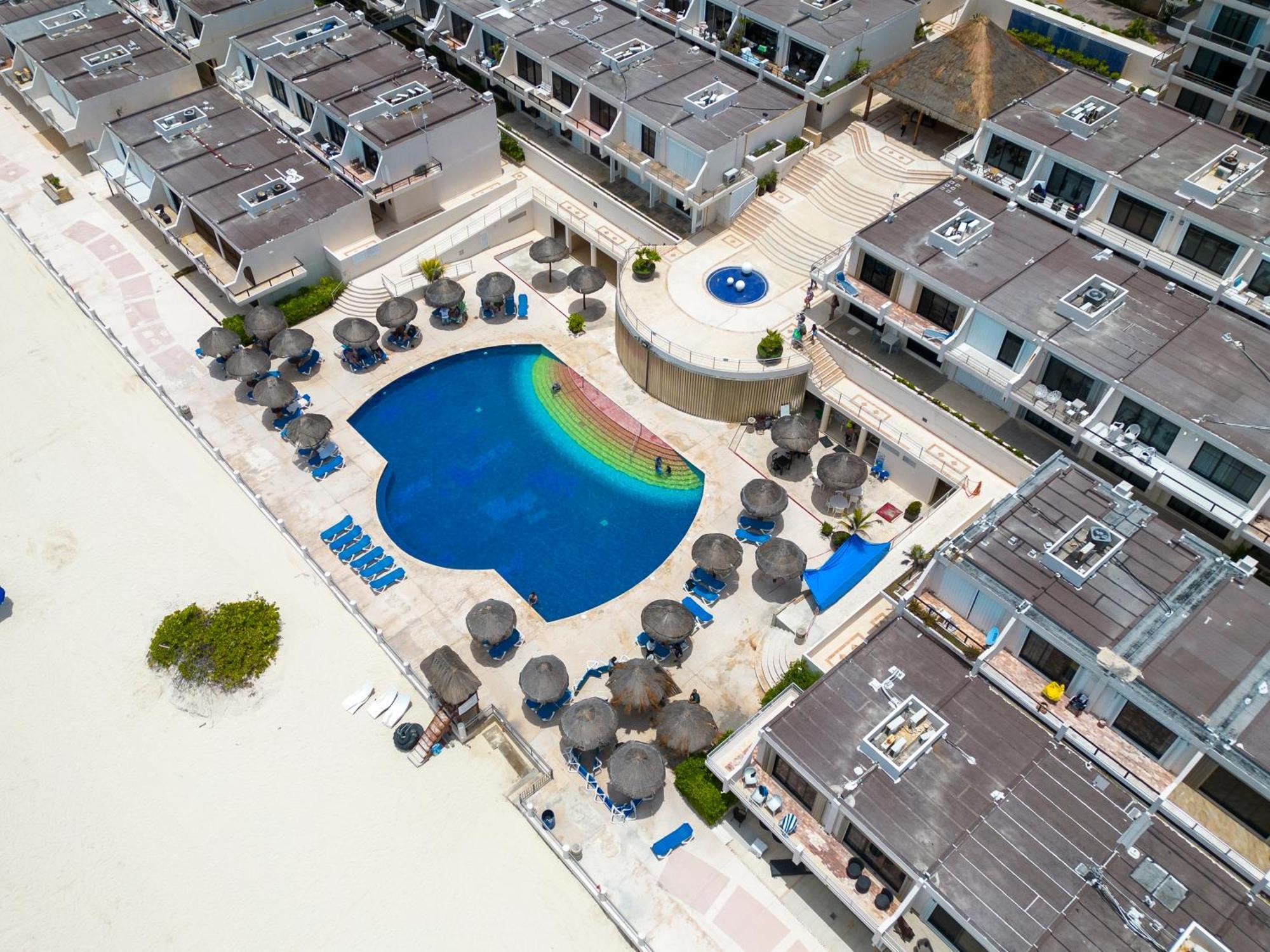 Family Vacations Ocean View Apartamento Cancún