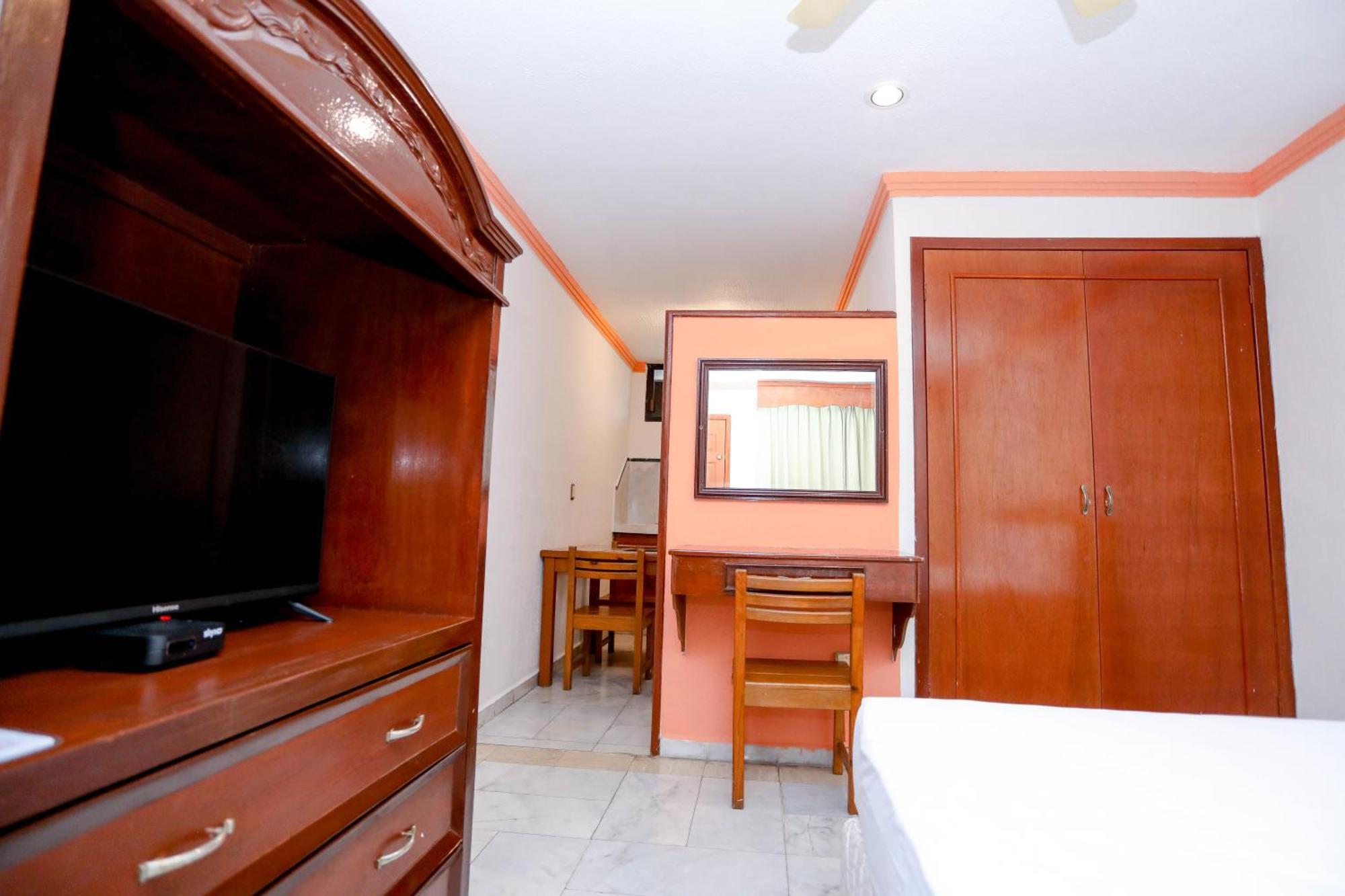 Avenida Hotel