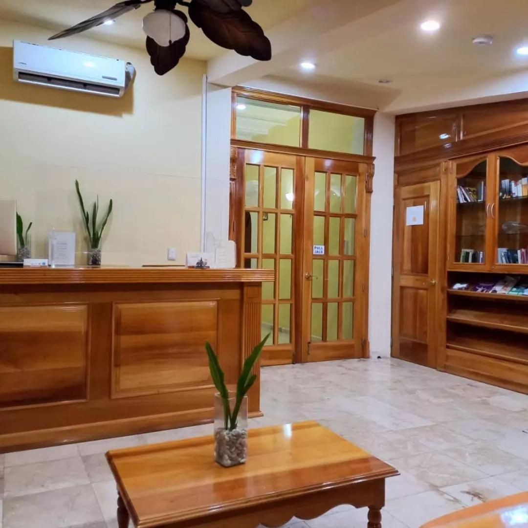 Suites Hotel Cancún