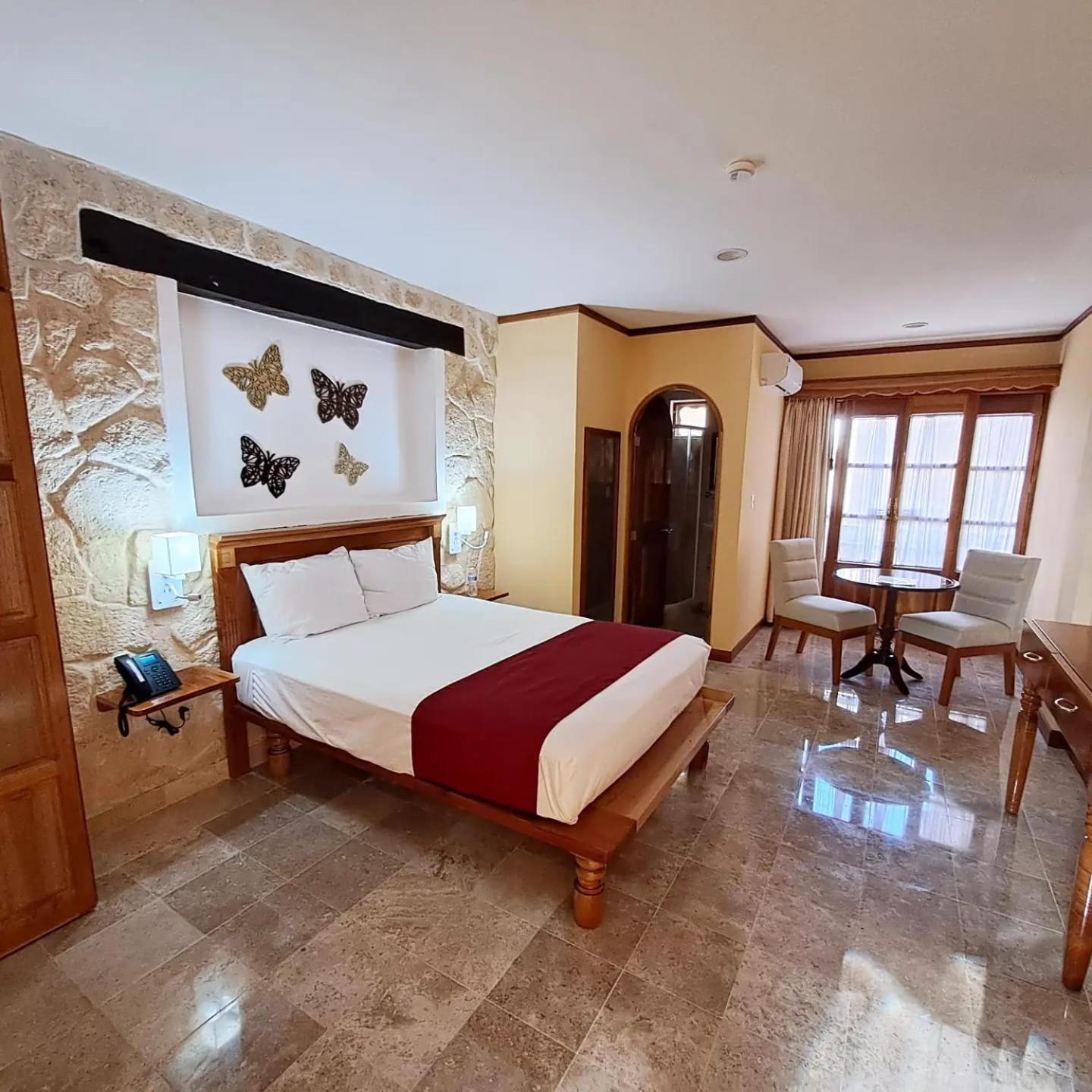 Suites Hotel 3*